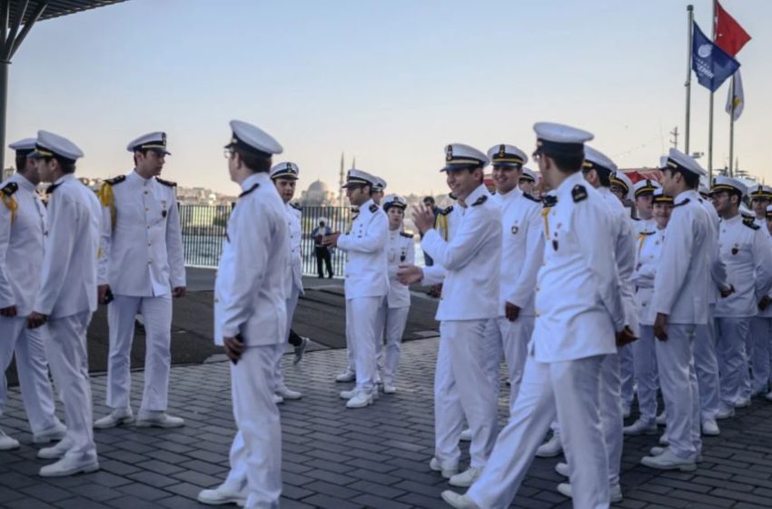  تركيا تبدأ بتدريب طلاب عسكريين سوريين